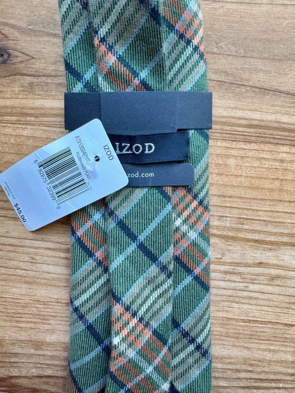 NWT IZOD Men’s Plaid Necktie